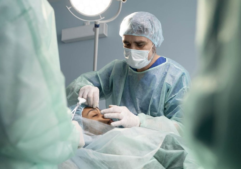 1_ plastic & Reconstructive surgery 665W x 465.5H px-01